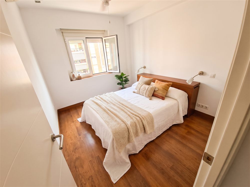 Dormitorio mejorado con IA